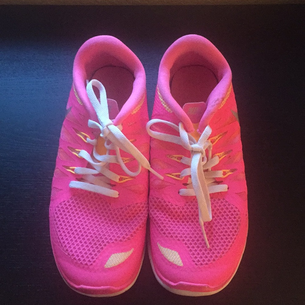 Nike- Pink sneakers